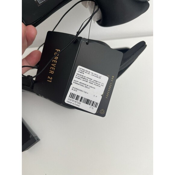 Forever 21 Women’s Sandals Heels Black Square Open Toe Size 7.5 - Picture 5 of 12